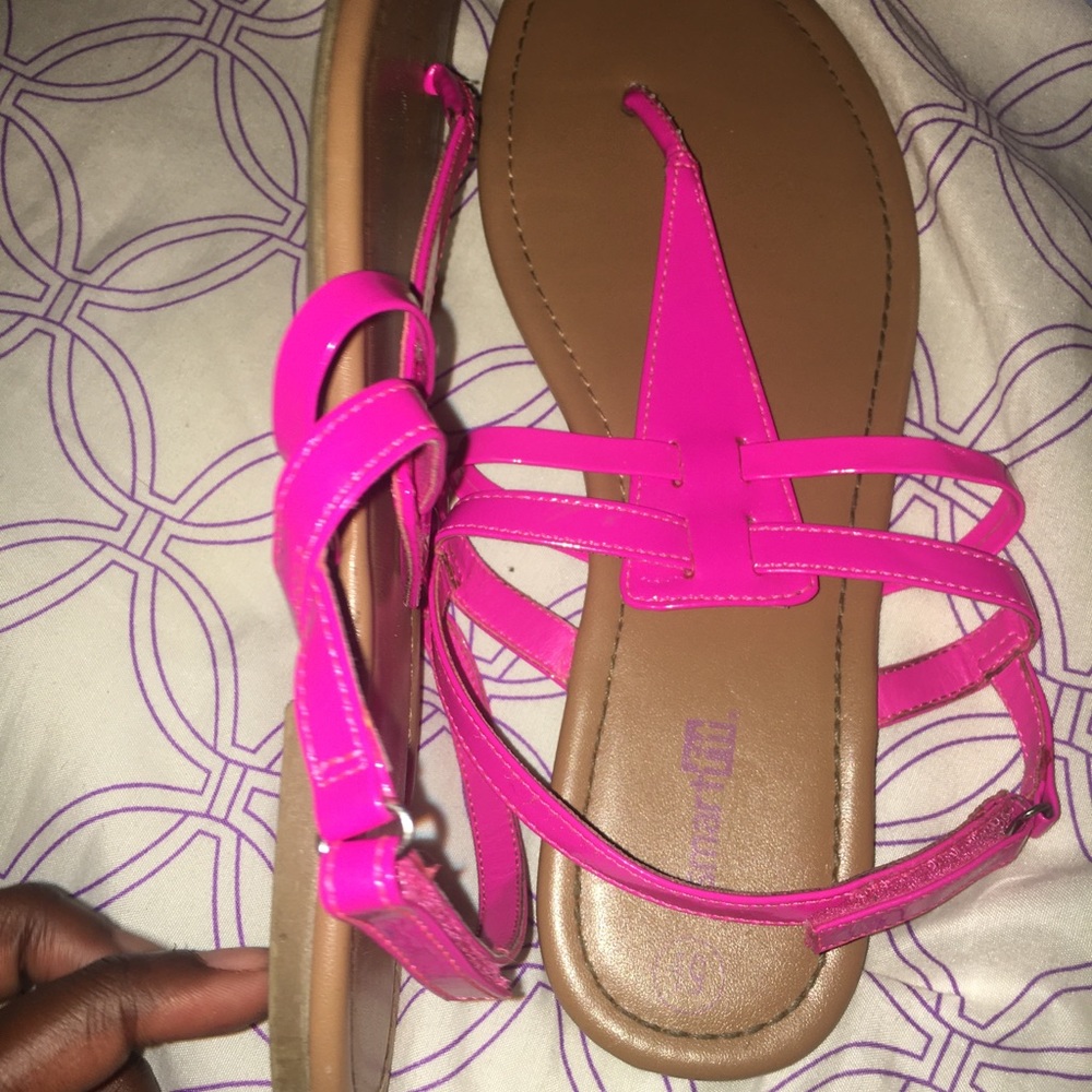 Smart fit pink sandals